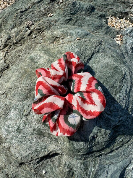 ZERZURA SCRUNCHIE