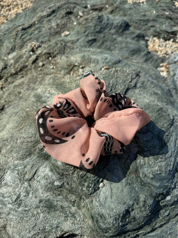 SAVANNA SUNSET SCRUNCHIE