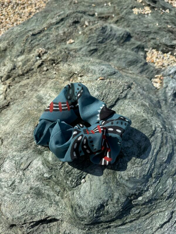 SAVANNA BLUE SCRUNCHIE