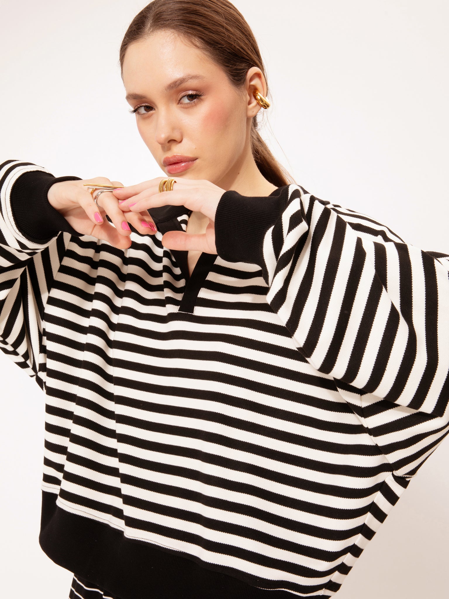 LONG-SLEEVE SWEATER STRIPED B&W