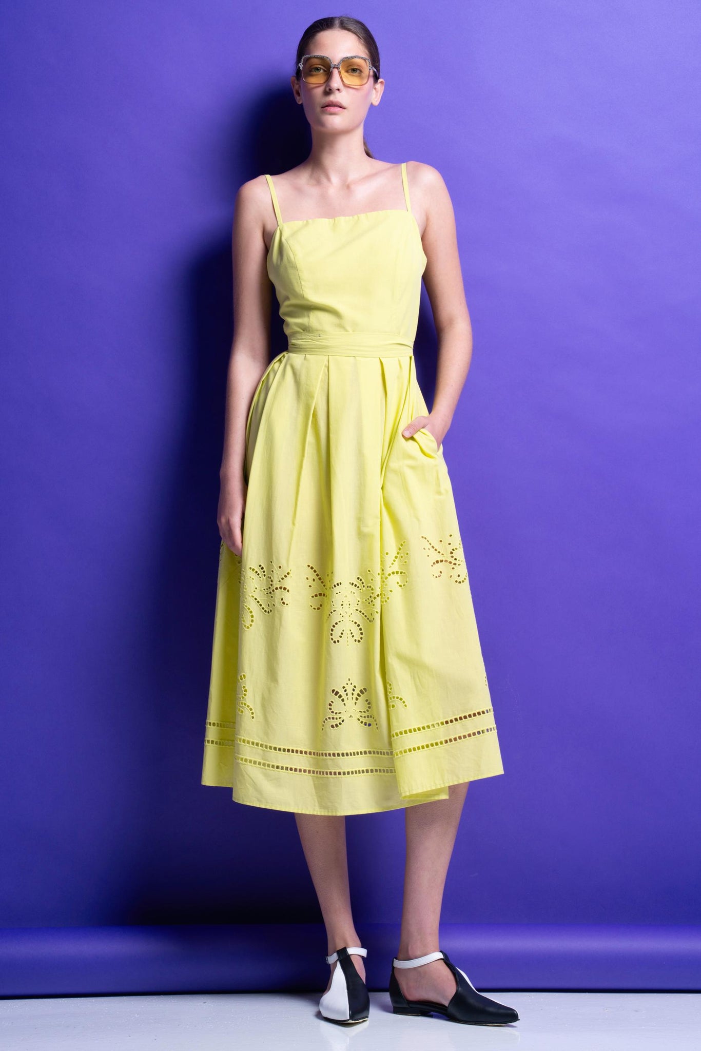 ‘KIMBERLY’ ΒΑΜΒΑΚΕΡΟ ΜΙΝΤΙ ΦΟΡΕΜΑ ΜΕ ΚΕΝΤΗΜΑ (PALE YELLOW)